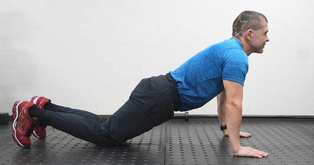 膝がついたハーフプランク