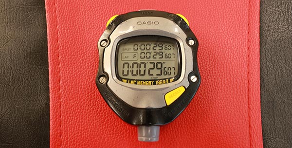 多機能のストップウォッチの写真