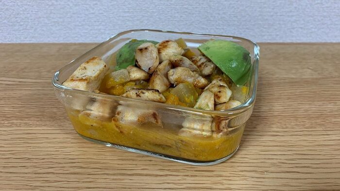 鶏肉たっぷりの野菜スープ